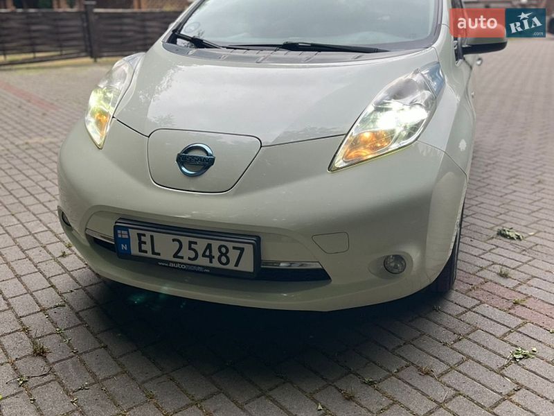 Nissan Leaf 2011