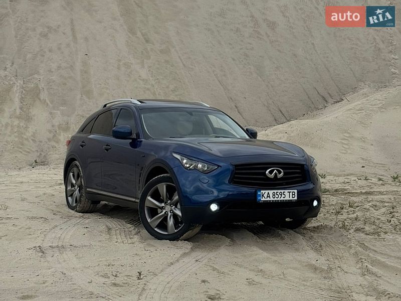 Infiniti FX 37 2012