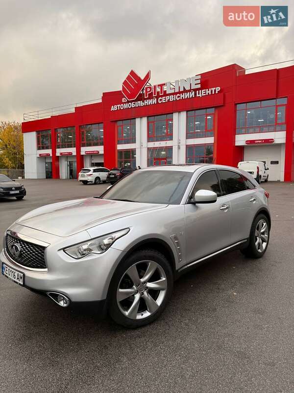 Infiniti QX70 2017