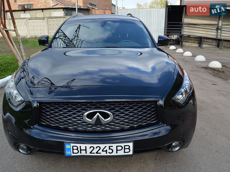 Infiniti QX70 2016