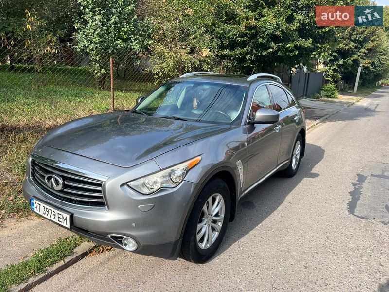 Infiniti FX 37 2012