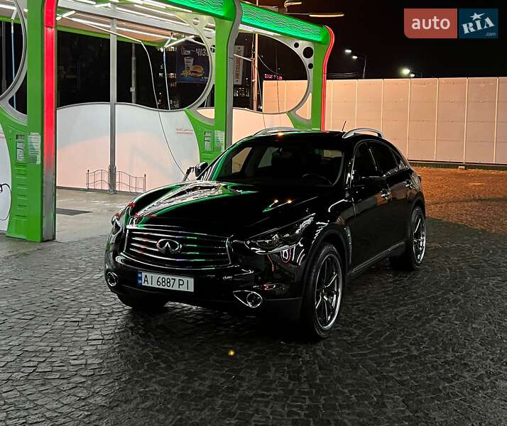 Infiniti QX70 2014