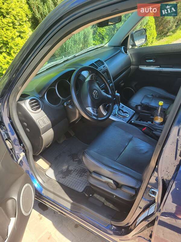 Suzuki Grand Vitara 2012