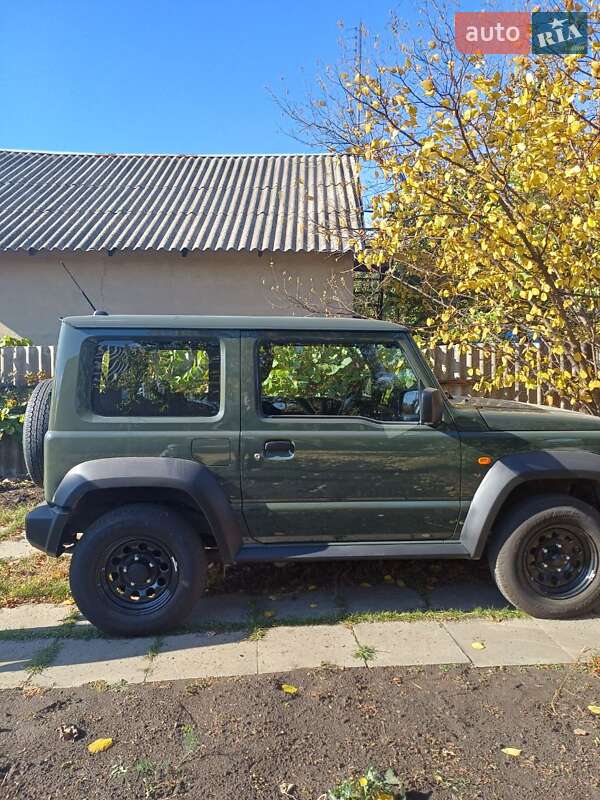 Suzuki Jimny 2023