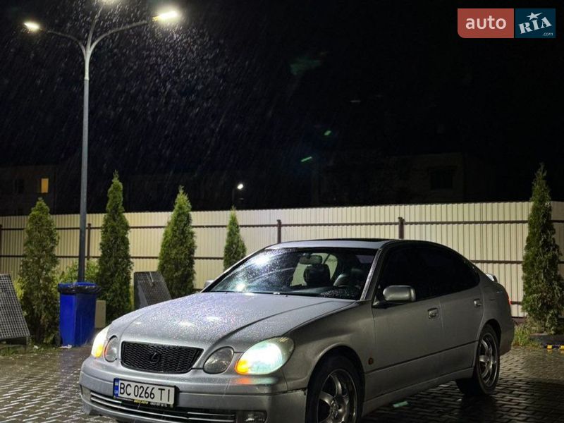 Lexus GS 1999
