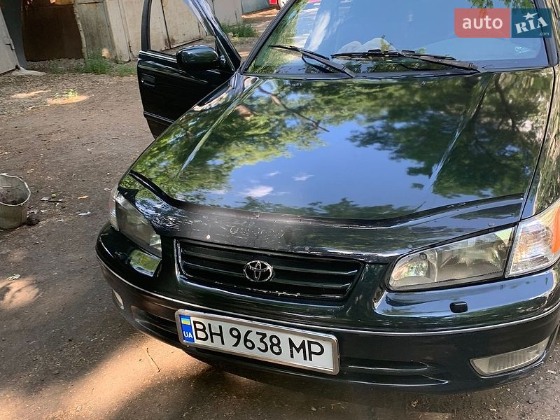 Toyota Camry 2000