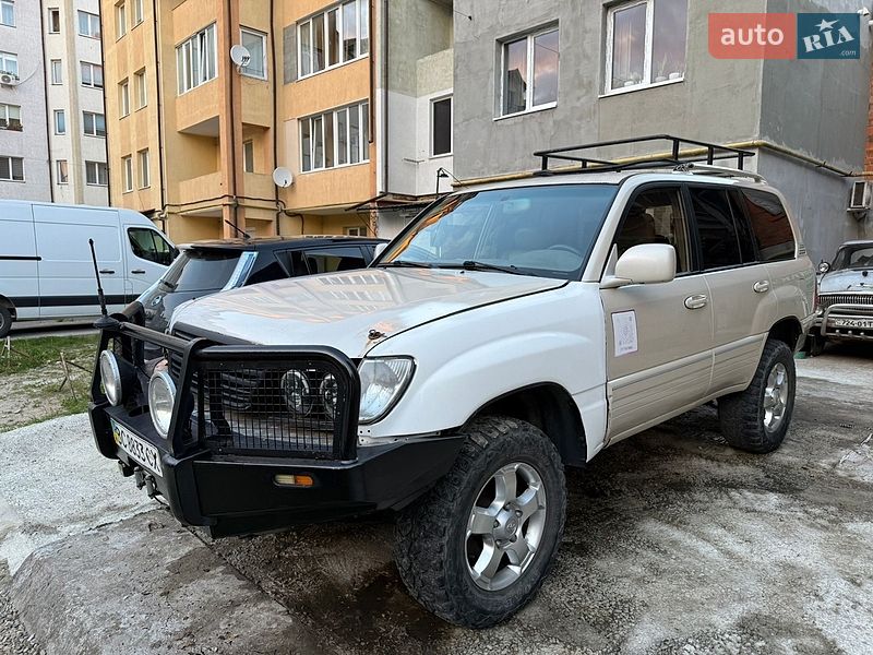 Lexus LX 1999