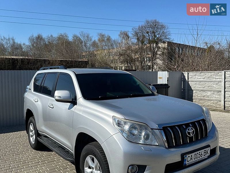 Toyota Land Cruiser Prado 2011