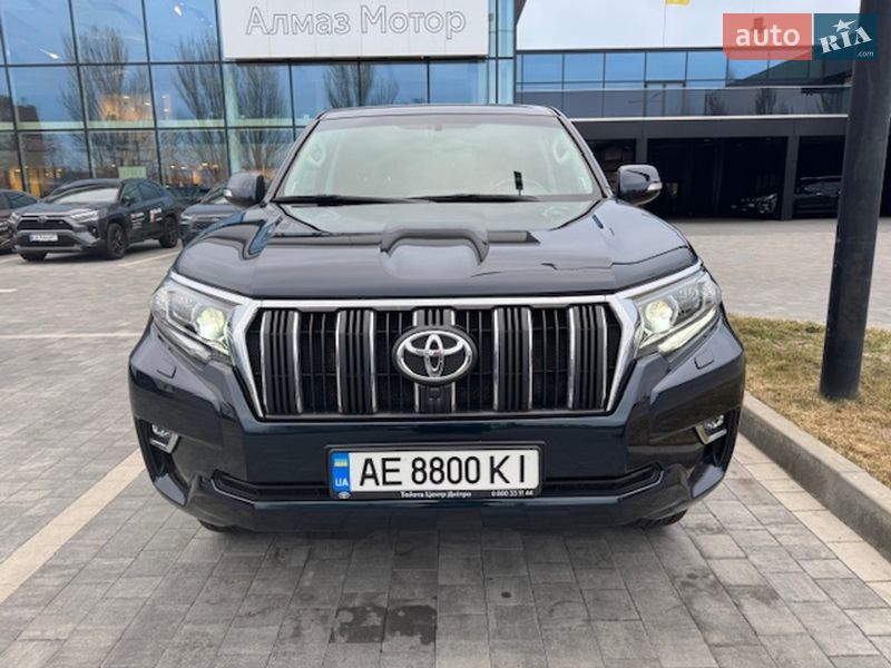 Toyota Land Cruiser Prado 2023