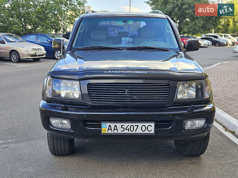 Toyota Land Cruiser 2001