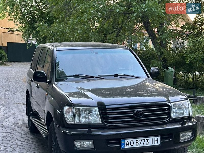 Toyota Land Cruiser 2001