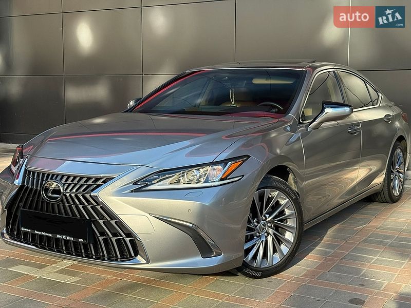 Lexus ES 2023