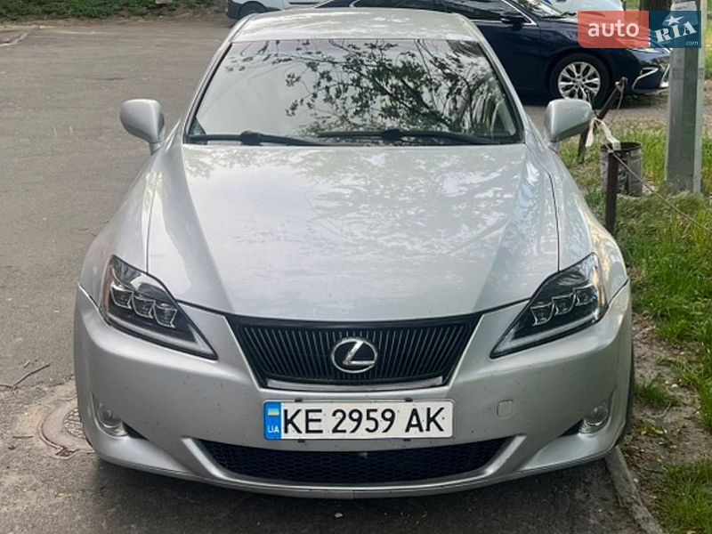 Lexus IS 2006