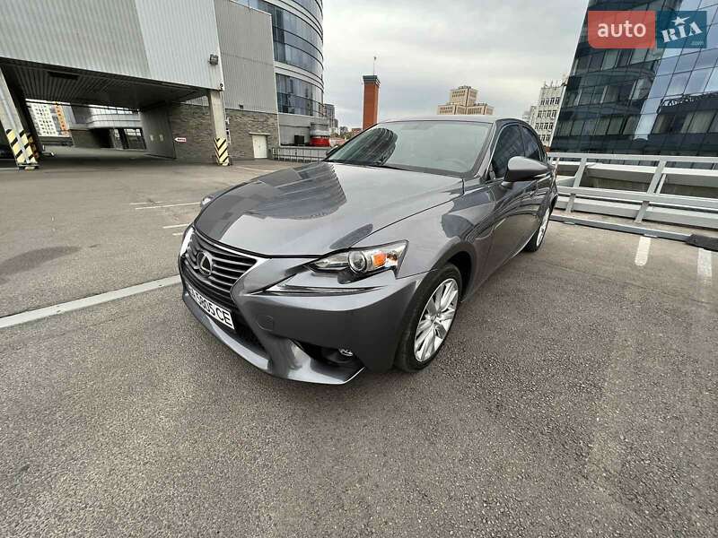 Lexus IS 2014