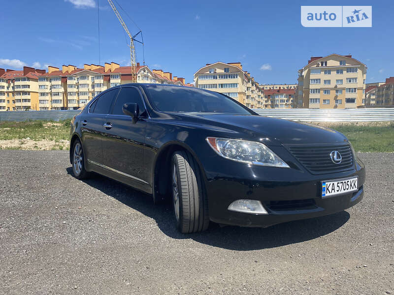 Lexus LS 2008