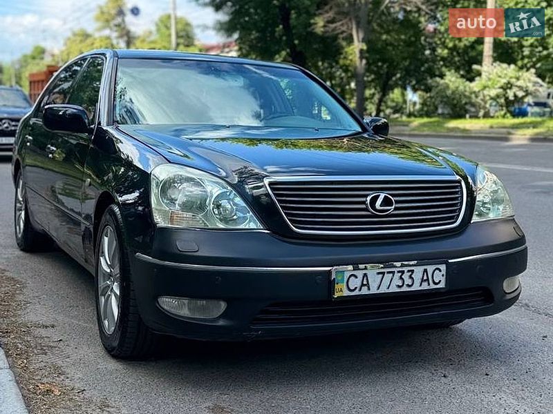 Lexus LS 2000
