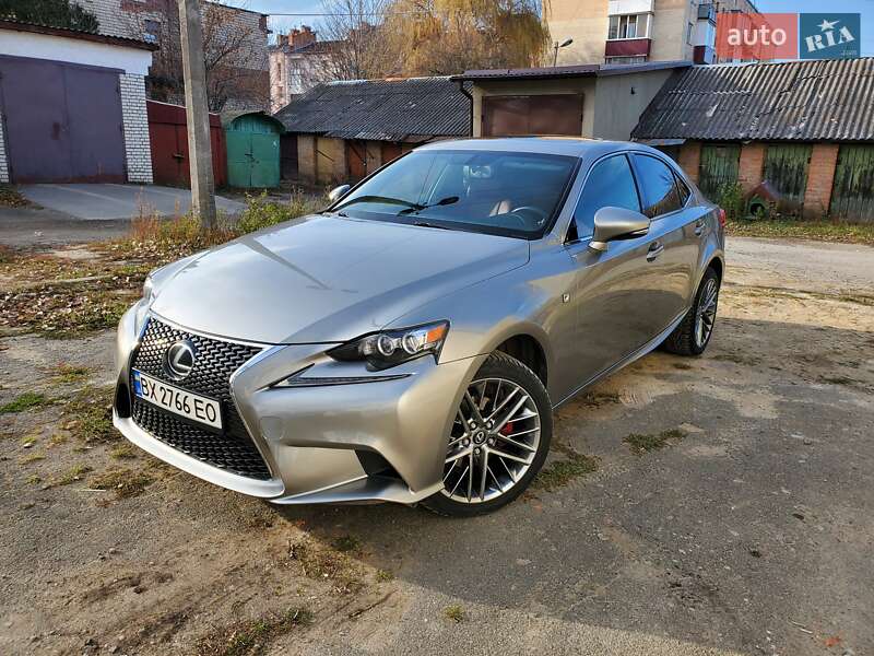 Lexus IS 2015