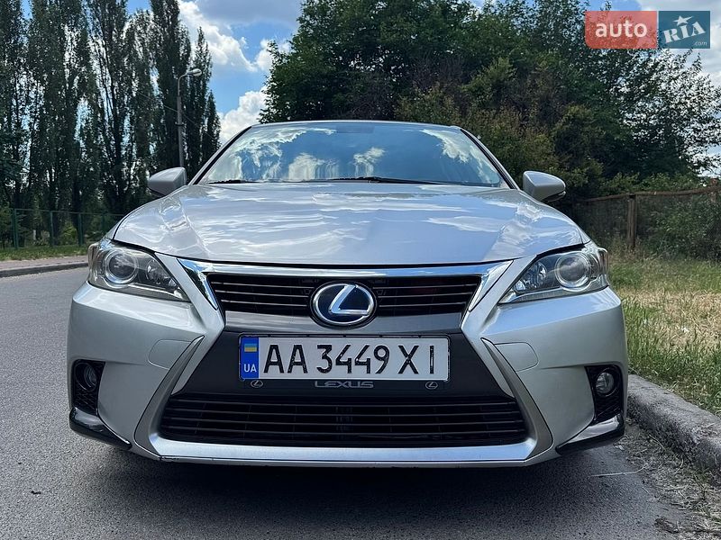 Lexus CT 2012