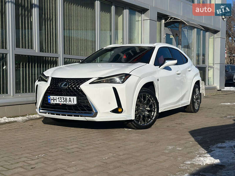 Lexus UX 2019