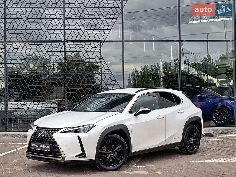 Lexus UX 2020