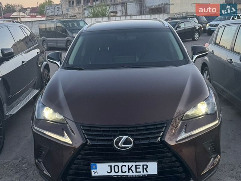 Lexus NX 2019