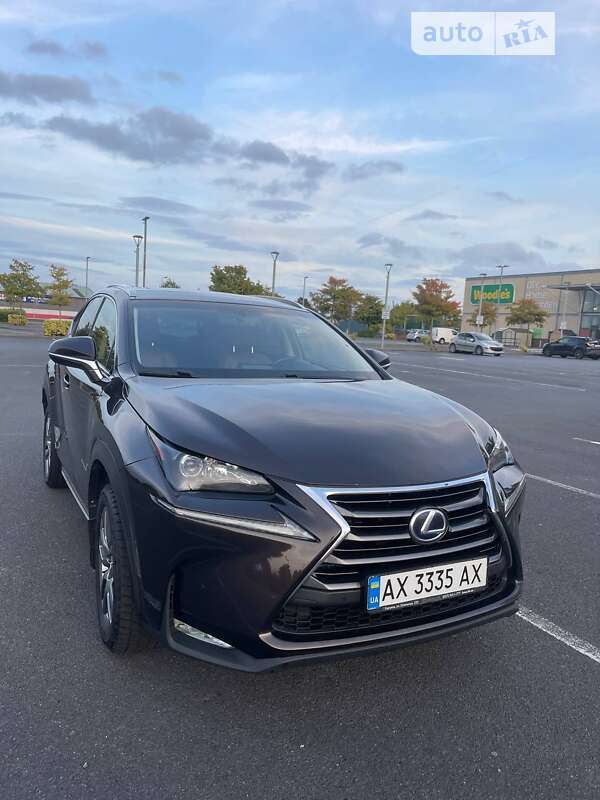 Lexus NX 2015