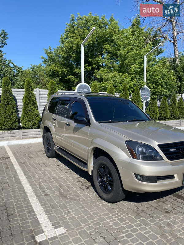 Lexus GX 2005