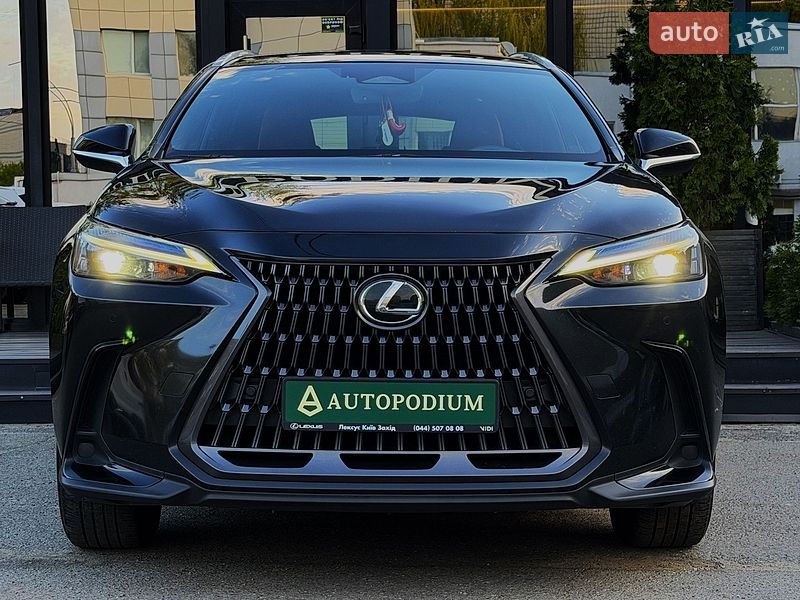 Lexus NX 2023