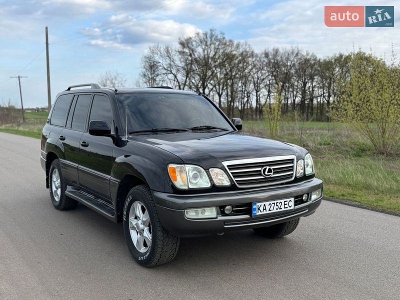 Lexus LX 2004