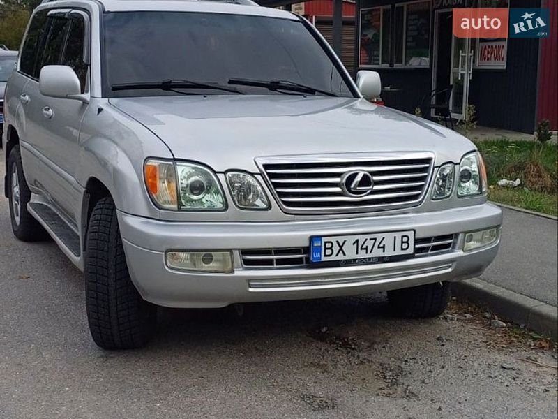 Lexus LX 2005