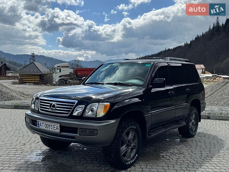 Lexus LX 2006