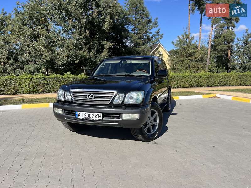 Lexus LX 2004
