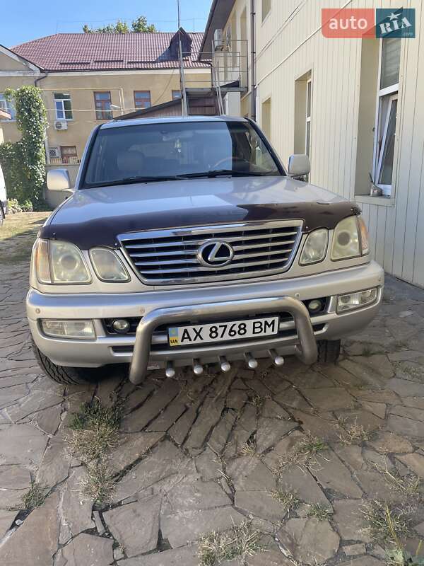 Lexus LX 2007