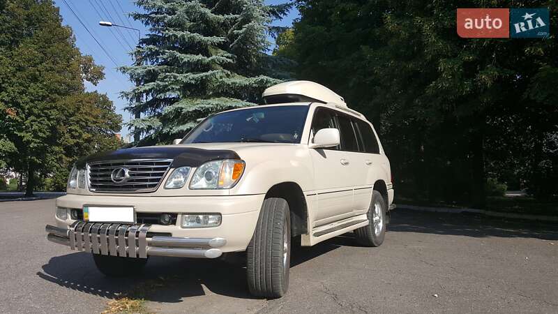 Lexus LX 2006