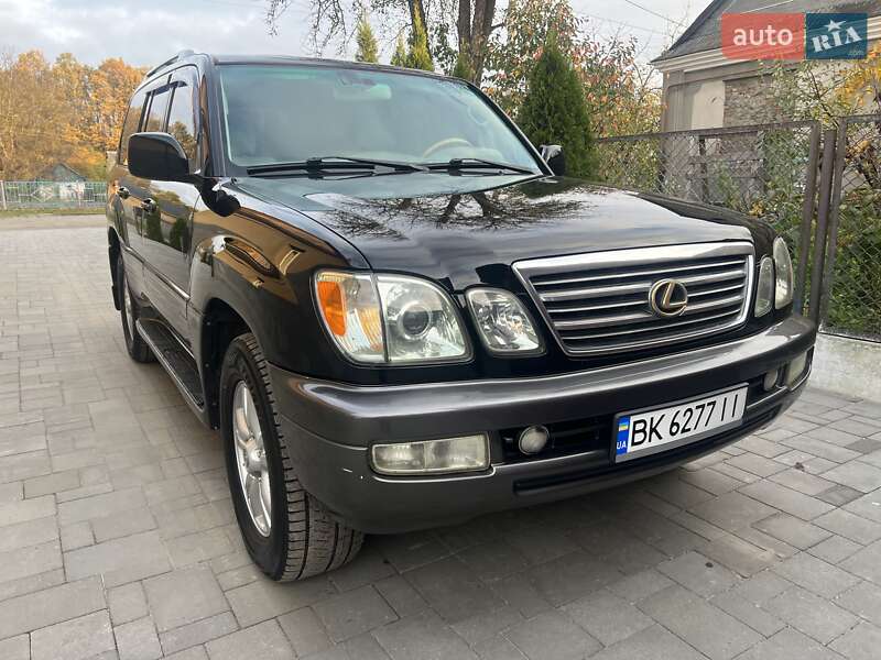Lexus LX 2003