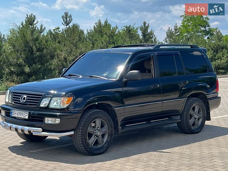 Lexus LX 2006