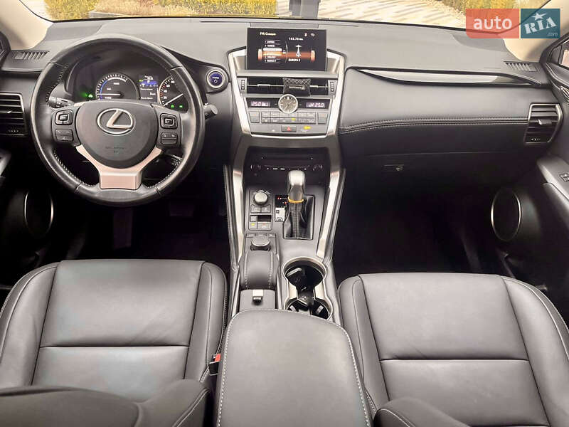 Lexus NX 2017