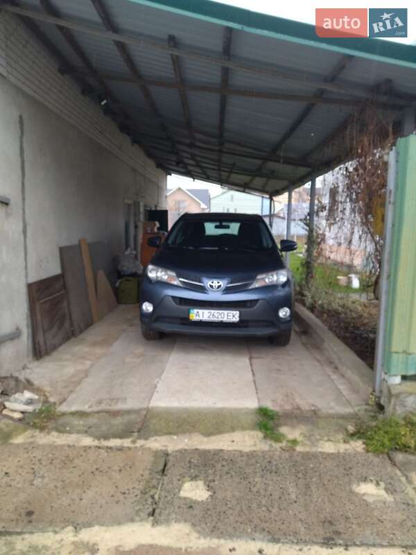 Toyota RAV4 2014