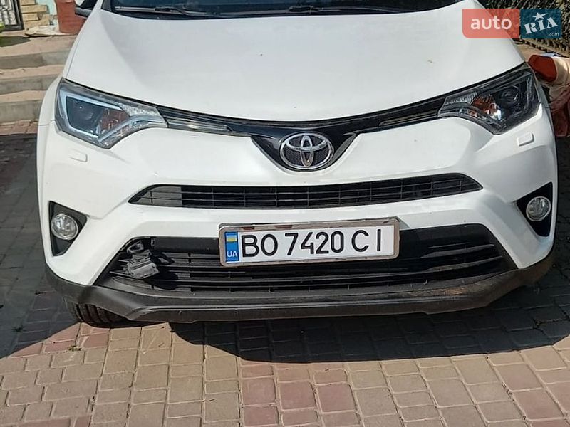 Toyota RAV4 2017