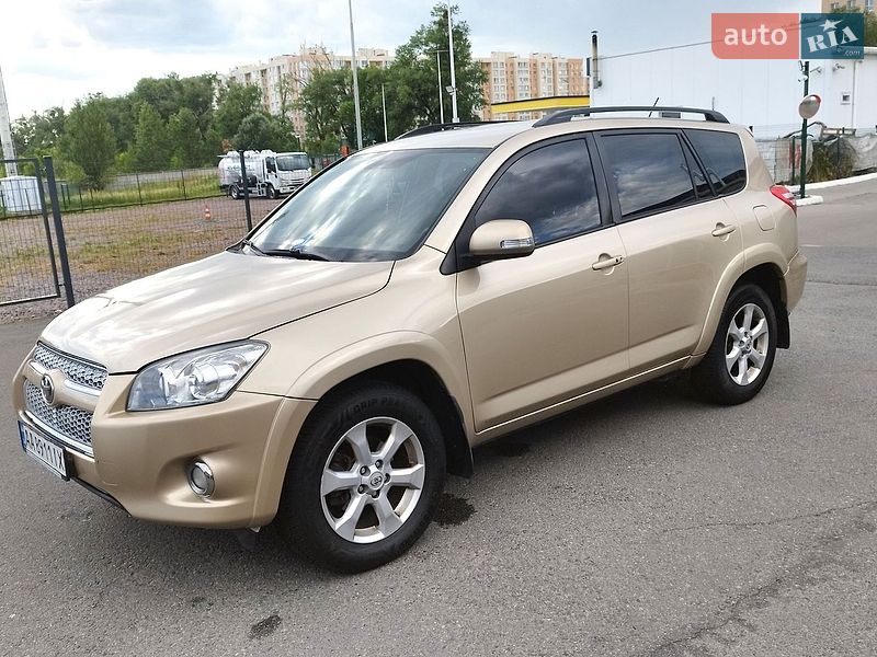 Toyota RAV4 2010