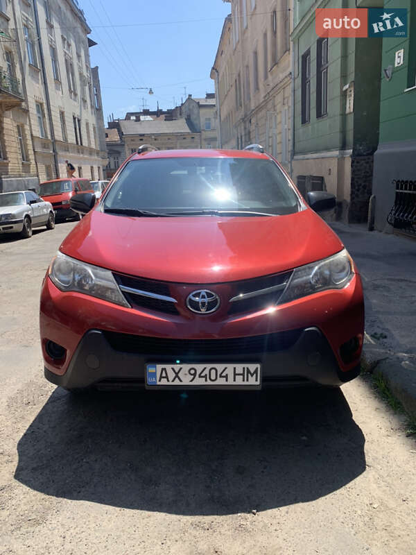 Toyota RAV4 2015