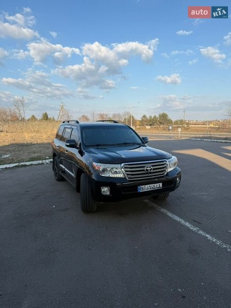 Toyota Land Cruiser 2012