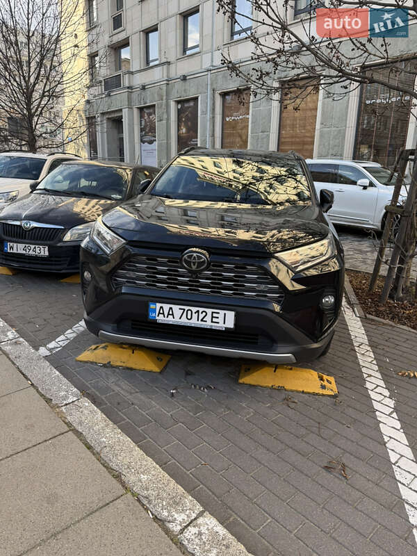 Toyota RAV4 2019