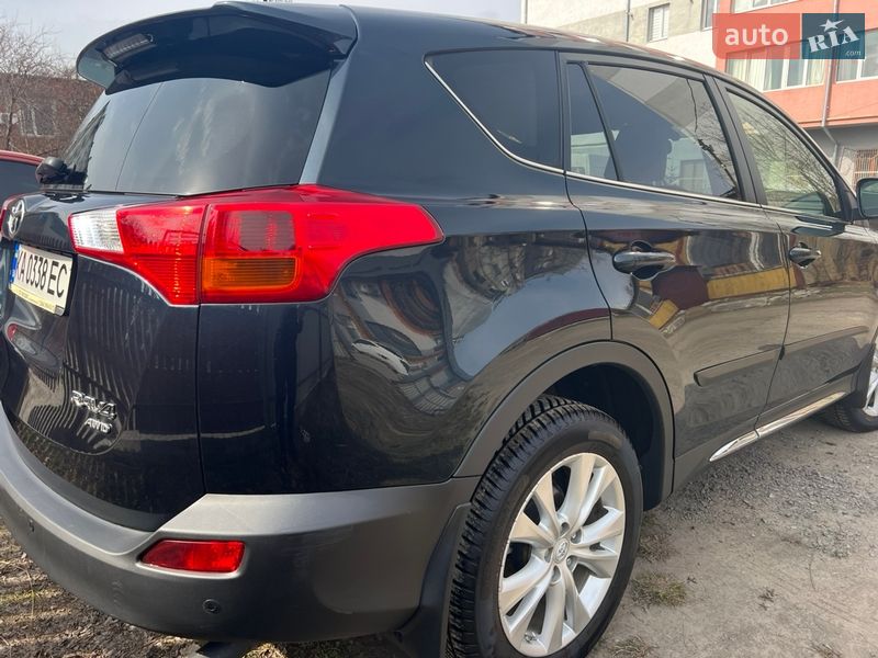 Toyota RAV4 2015