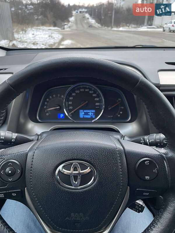 Toyota RAV4 2013