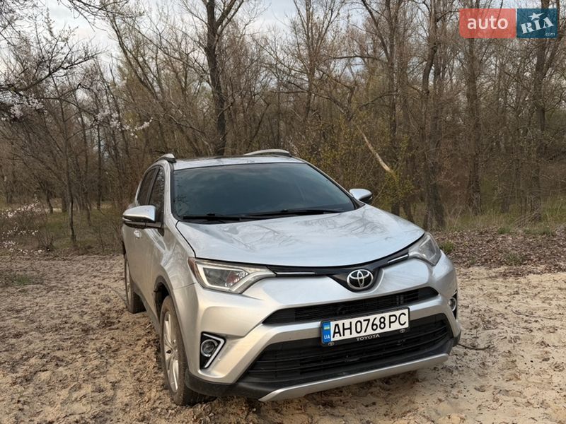 Toyota RAV4 2015