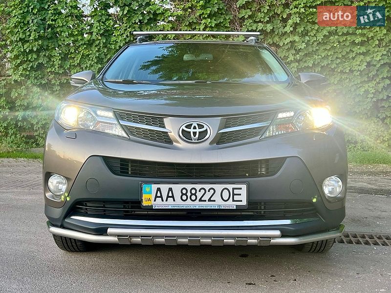 Toyota RAV4 2014