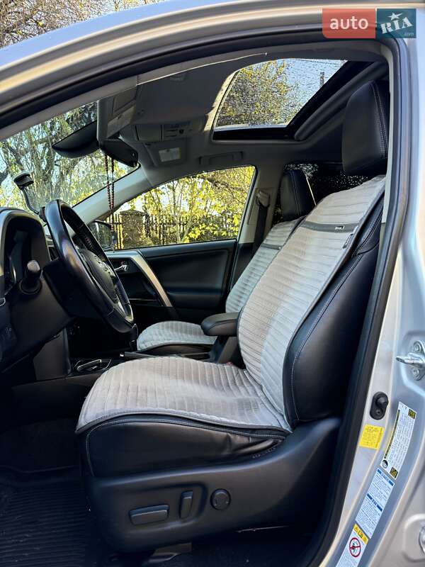 Toyota RAV4 2016