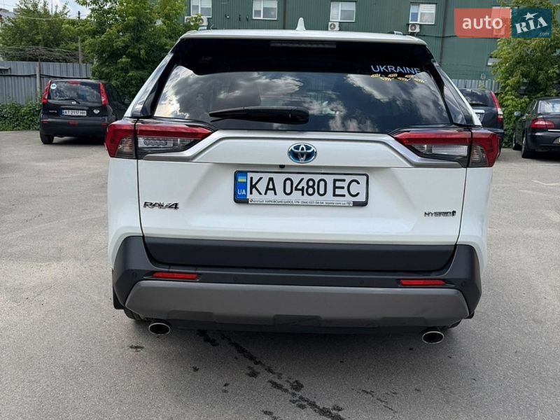 Toyota RAV4 2021