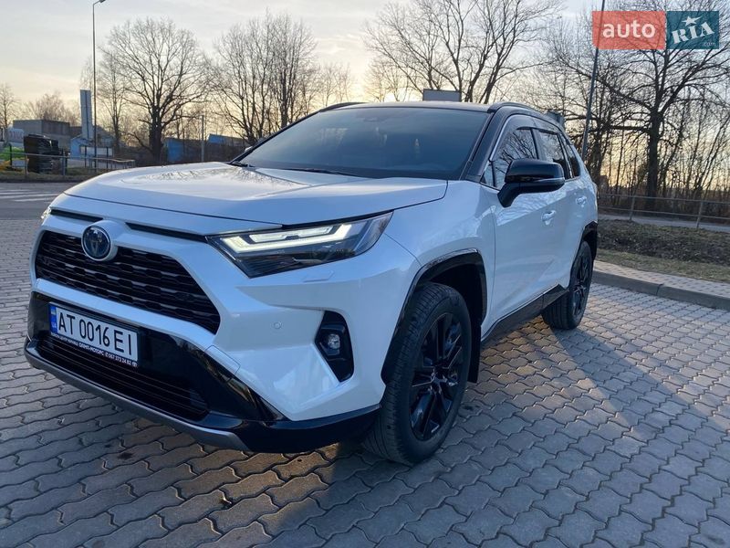 Toyota RAV4 2025